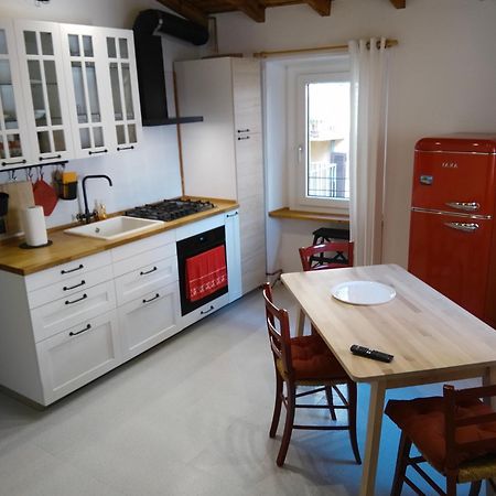 Casa Storta - Cycle Garage Con Biciclette Villa Pisogne Luaran gambar