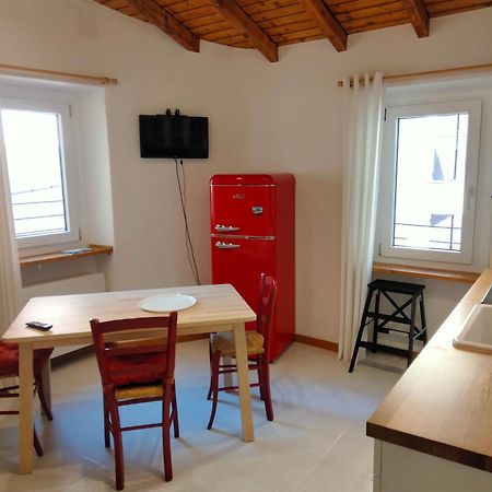 Casa Storta - Cycle Garage Con Biciclette Villa Pisogne Luaran gambar